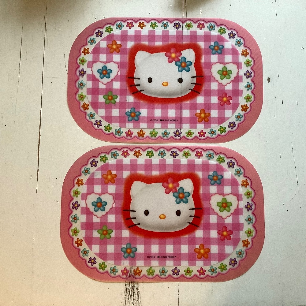 NEW NWOT Bundle of 2 Hello Kitty plastic Placemats 16.5” x 10.75” Very Cute!